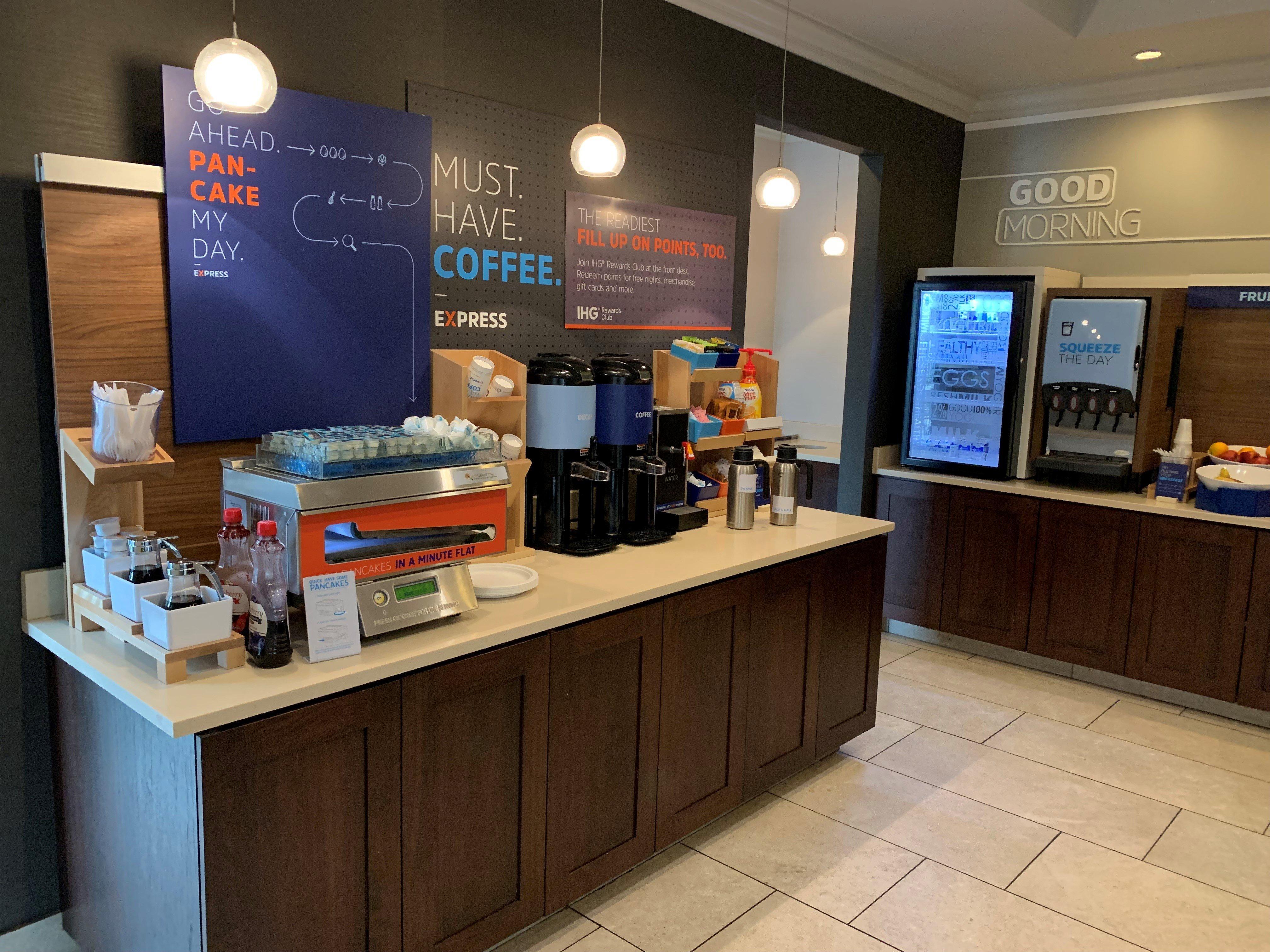 Holiday Inn Express Hotel & Suites St. Louis West-O'Fallon By Ihg Dış mekan fotoğraf