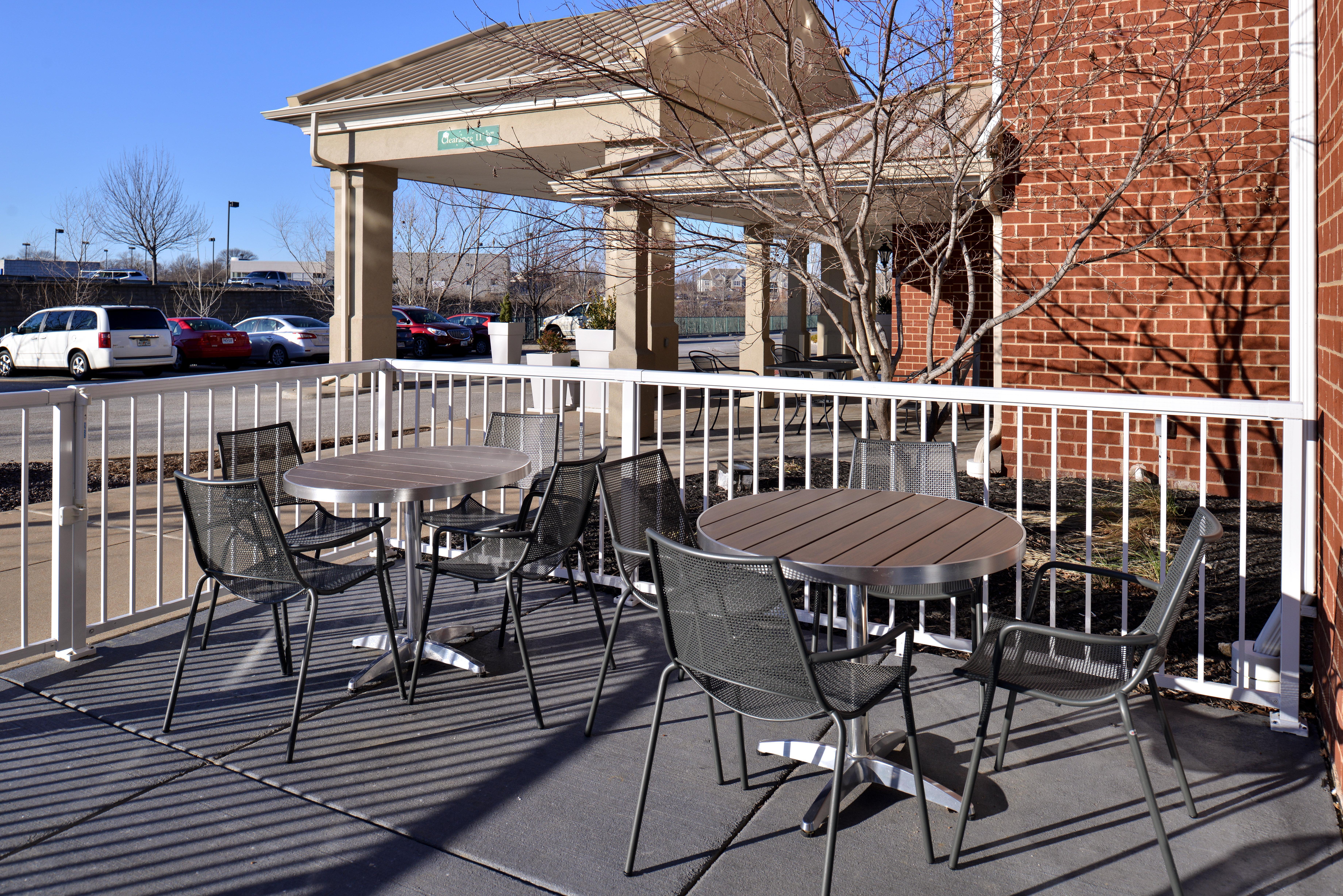 Holiday Inn Express Hotel & Suites St. Louis West-O'Fallon By Ihg Dış mekan fotoğraf
