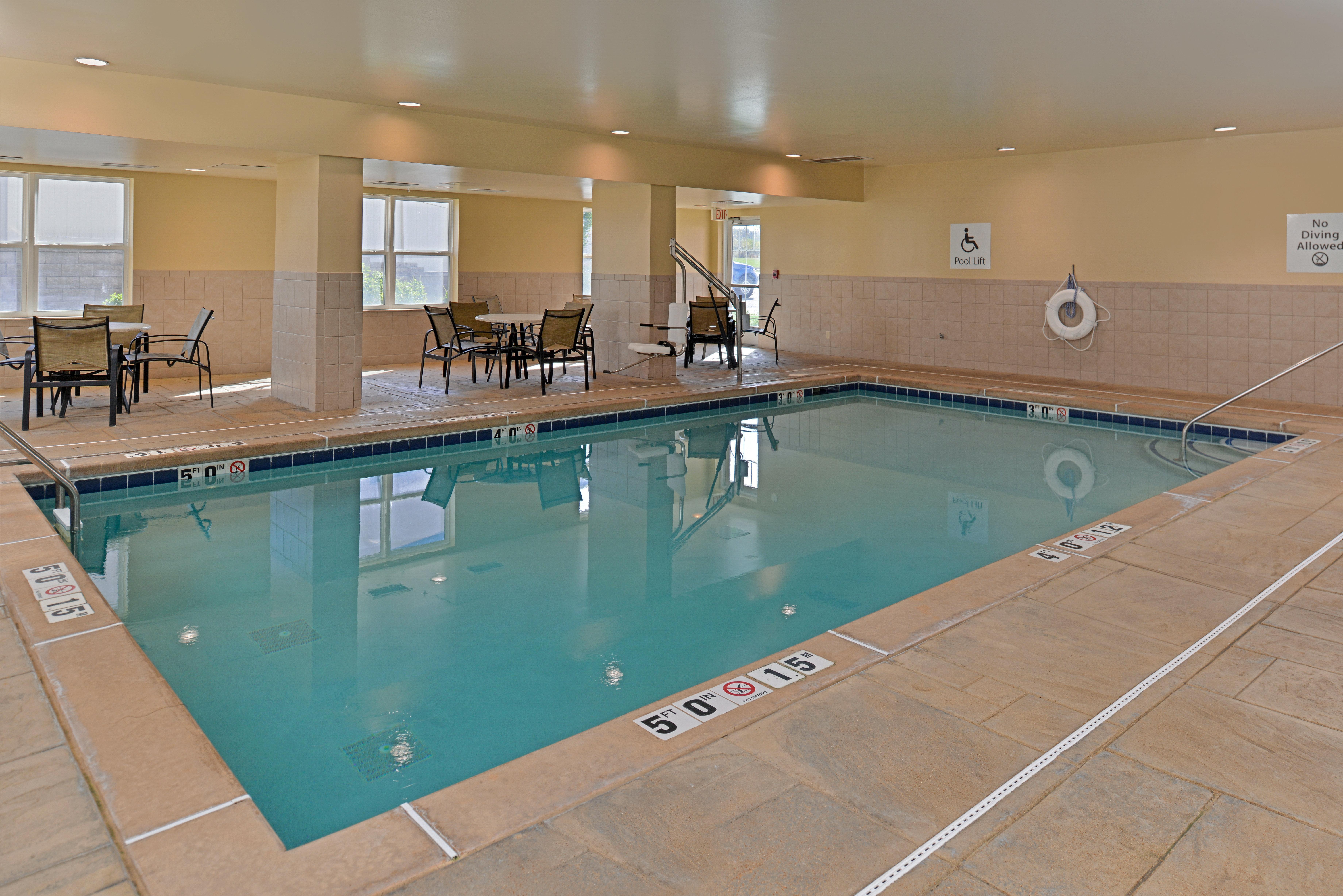Holiday Inn Express Hotel & Suites St. Louis West-O'Fallon By Ihg Dış mekan fotoğraf